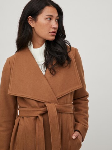 VILA Between-Seasons Coat 'Director Lus' in Brown