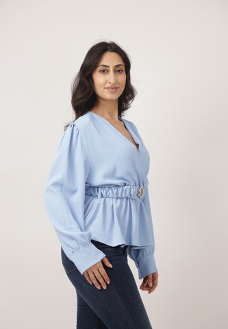 Camicia da donna di Elara in blu