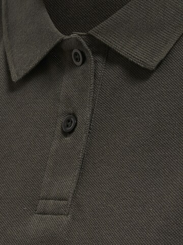 Hummel Sportshirt in Grau