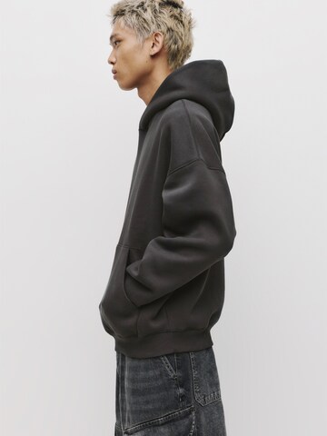 Pull&Bear Sweatshirt i grå