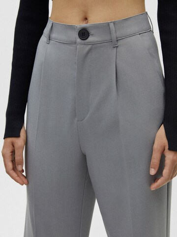 Pull&Bear Zvonové kalhoty Kalhoty se sklady v pase – šedá