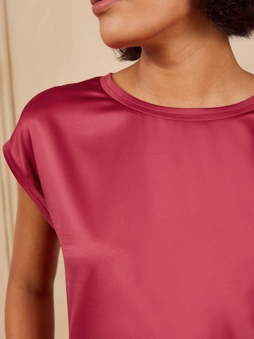 love & roses T-Shirt in Rot