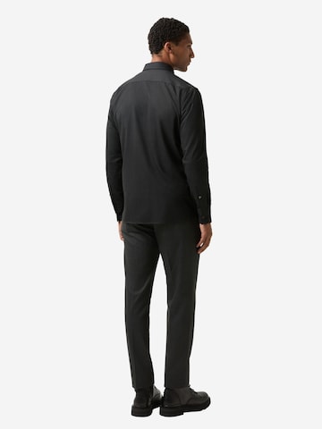 BOGNER Regular fit Button Up Shirt 'Clive' in Black