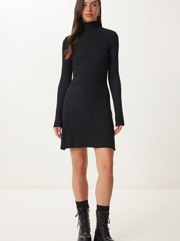 Happiness İstanbul Stickad klänning i svart