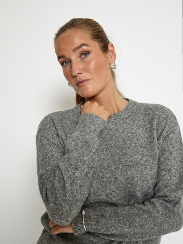 Pull-over 'Kate' Peppercorn en gris