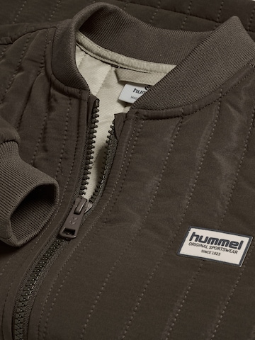 Hummel Set in Bruin