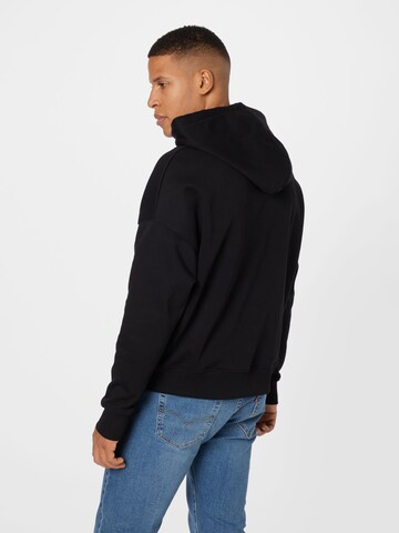 ALPHA INDUSTRIES Sweatshirt in Black