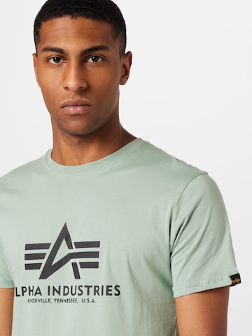 ALPHA INDUSTRIES T-Shirt in Grün