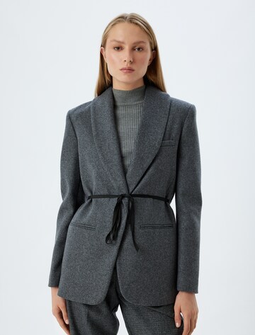 Koton Blazer in Grau: Vorderseite