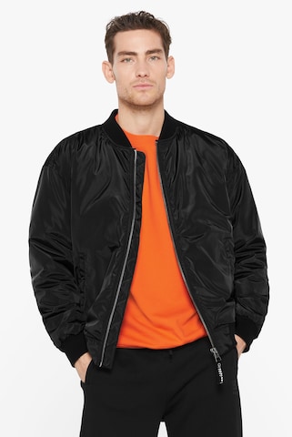 Harlem Soul Between-Season Jacket 'DET-ROIT' in Black: front