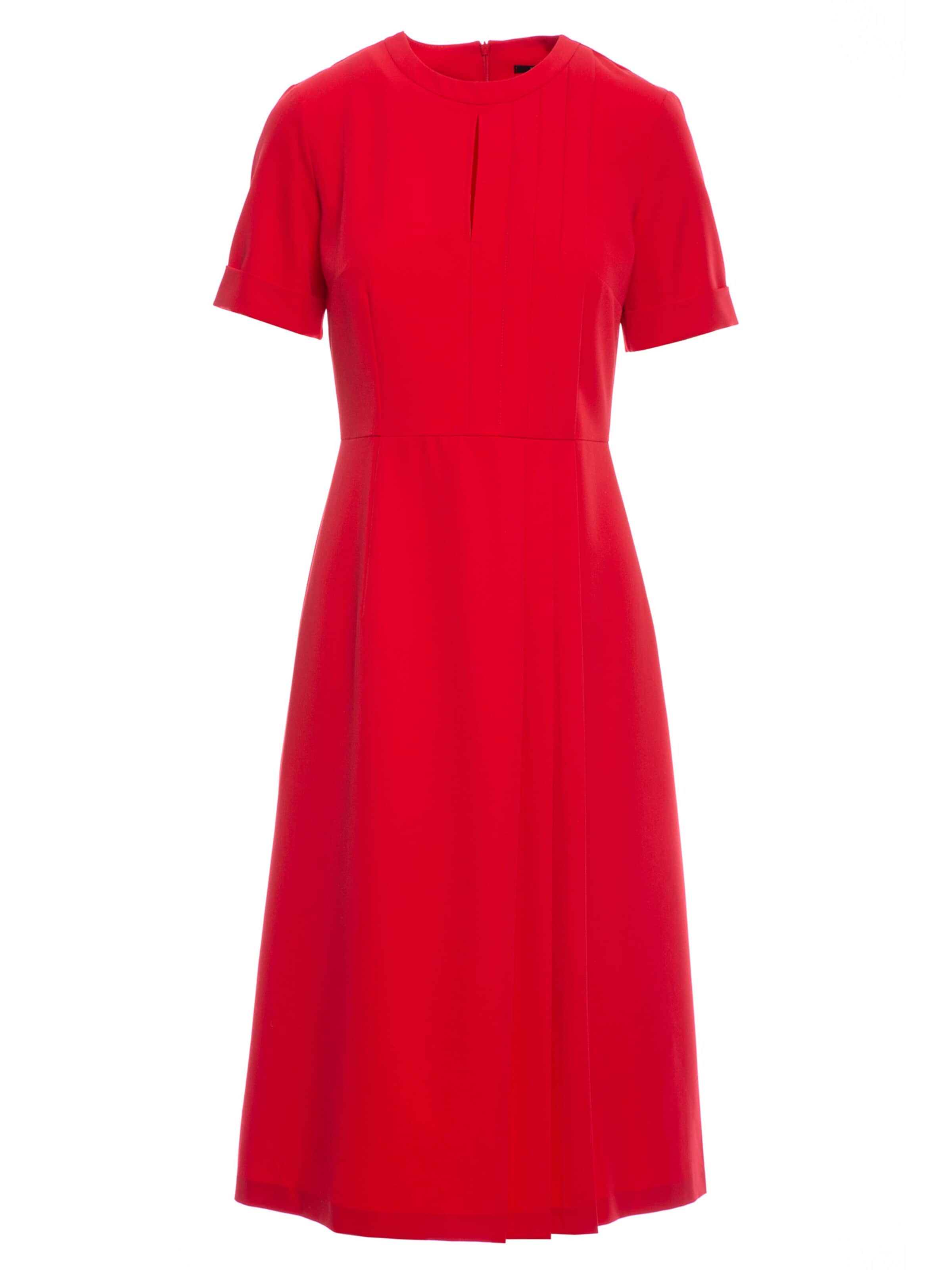 Rochie de la Stylove pe roșu: față