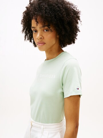 Tricou de la TOMMY HILFIGER pe verde
