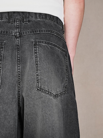 Baggy Jeans 'Jumbo Jort' di Next in nero