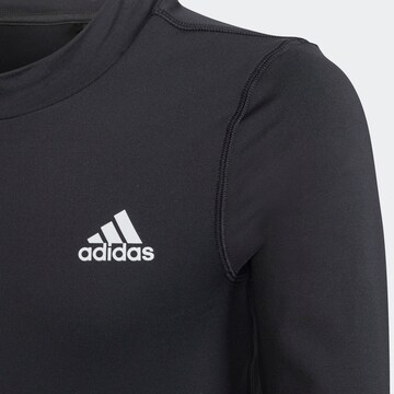 ADIDAS PERFORMANCE Funktionsshirt 'Techfit' in Schwarz