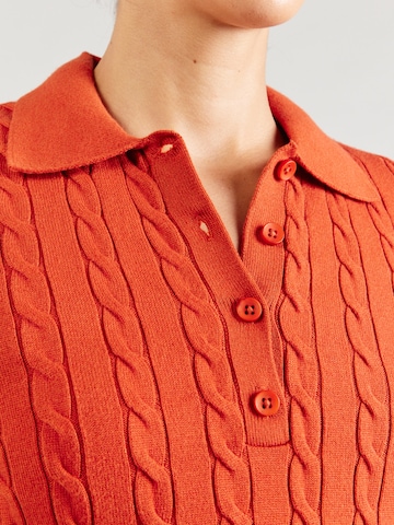 Mavi - Jersey en rojo
