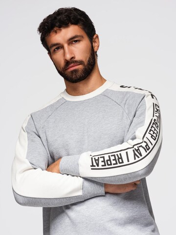 Ombre Sweatshirt in Grey