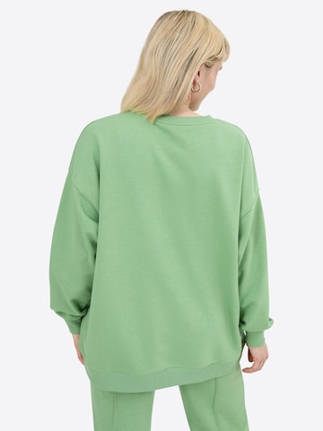 TATES Sweatshirt in Grün