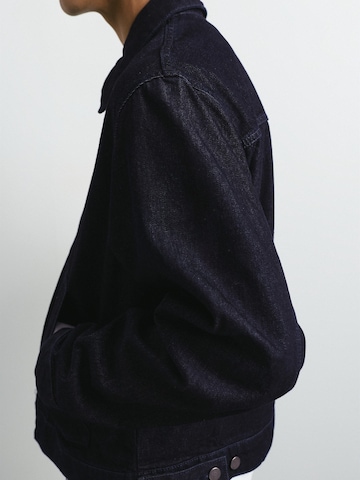 Pull&Bear Tussenjas in Blauw