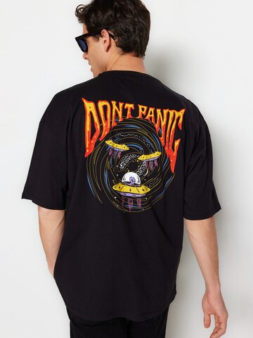 Trendyol Shirt in Black