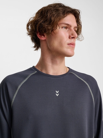 T-Shirt fonctionnel Hummel en gris