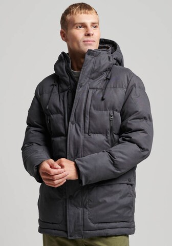 Superdry Jacke in Grau: Vorderseite