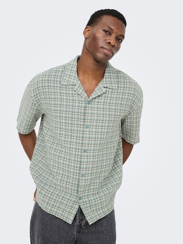 Only & Sons Regular Fit Skjorte 'ONStrev' i grøn: forside