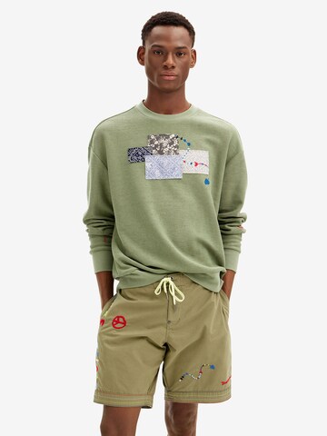 Desigual - Sweatshirt em verde: frente