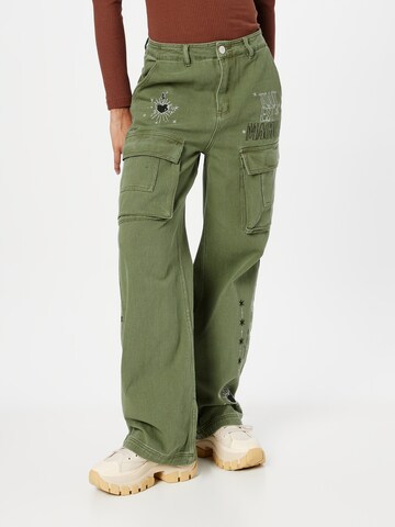 Nasty Gal Loosefit Cargobroek in Groen: voorkant