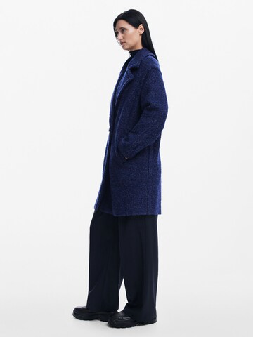 Cappotto invernale di Desigual in blu