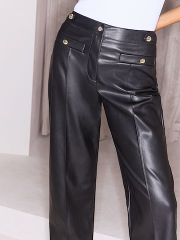 Lipsy Wide Leg Housut värissä musta