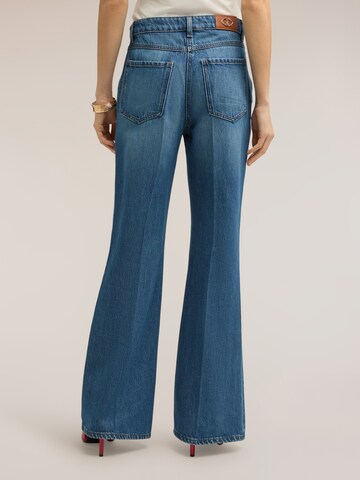 Flared Jeans di MOTIVI in blu