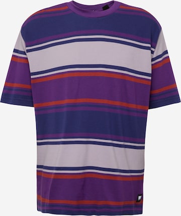Levi's Skateboarding Shirt in Purple: front