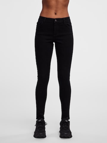 PIECES Slimfit Jeans 'Dana' i svart: framsida