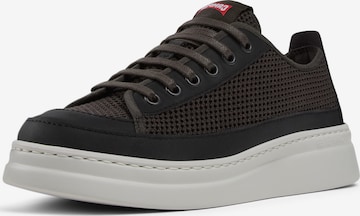 Baskets basses 'Runner Up' CAMPER en gris : devant