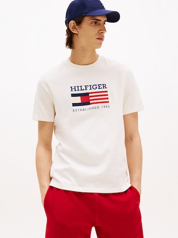TOMMY HILFIGER Μπλουζάκι 'AMERICANA' σε κίτρινο: μπροστά