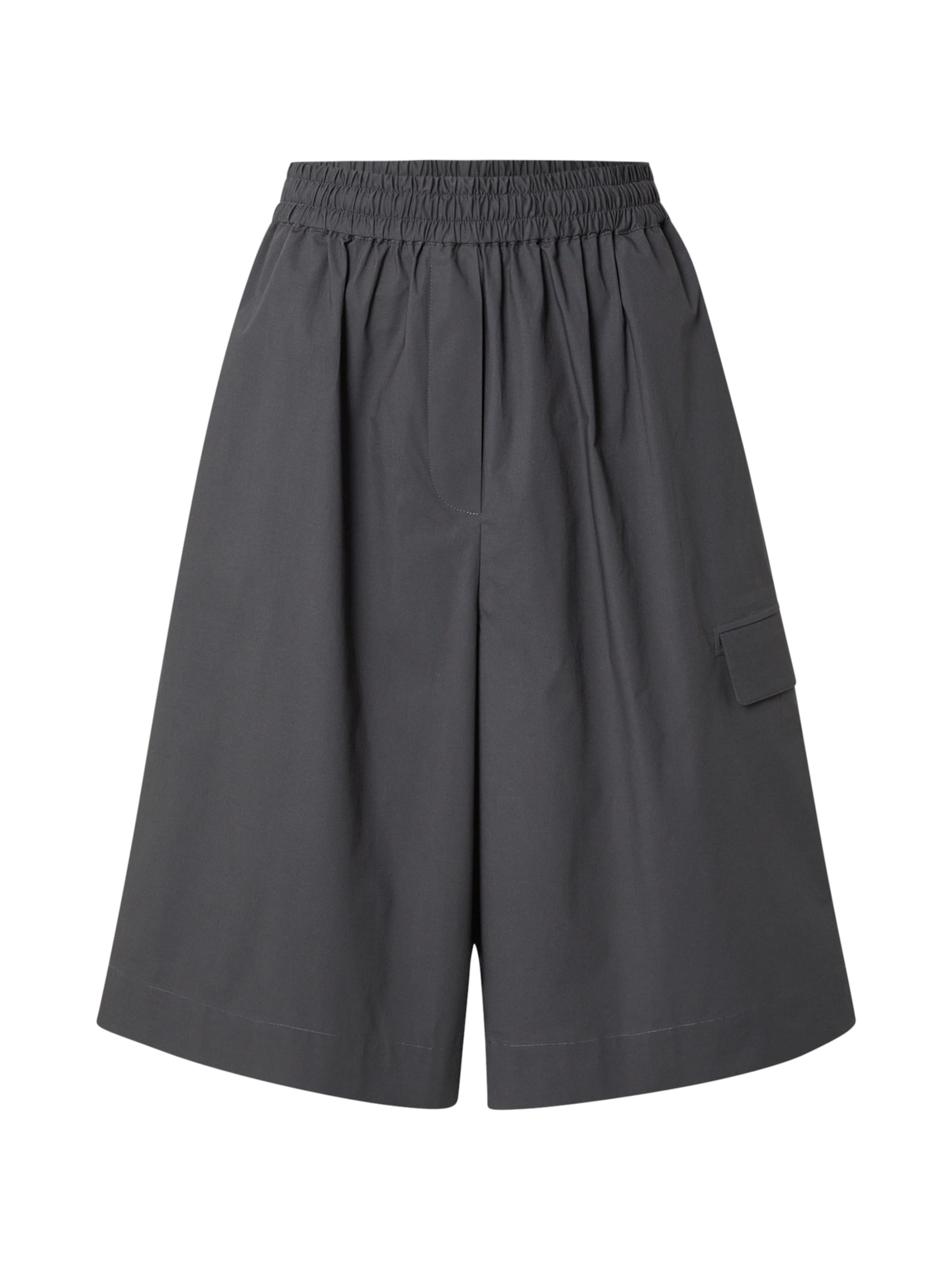 Regular Pantaloni cu buzunare de la REMAIN pe gri: față