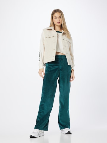 LEVI'S ® Loosefit Bügelfaltenhose 'Baggy Trouser' in Grün