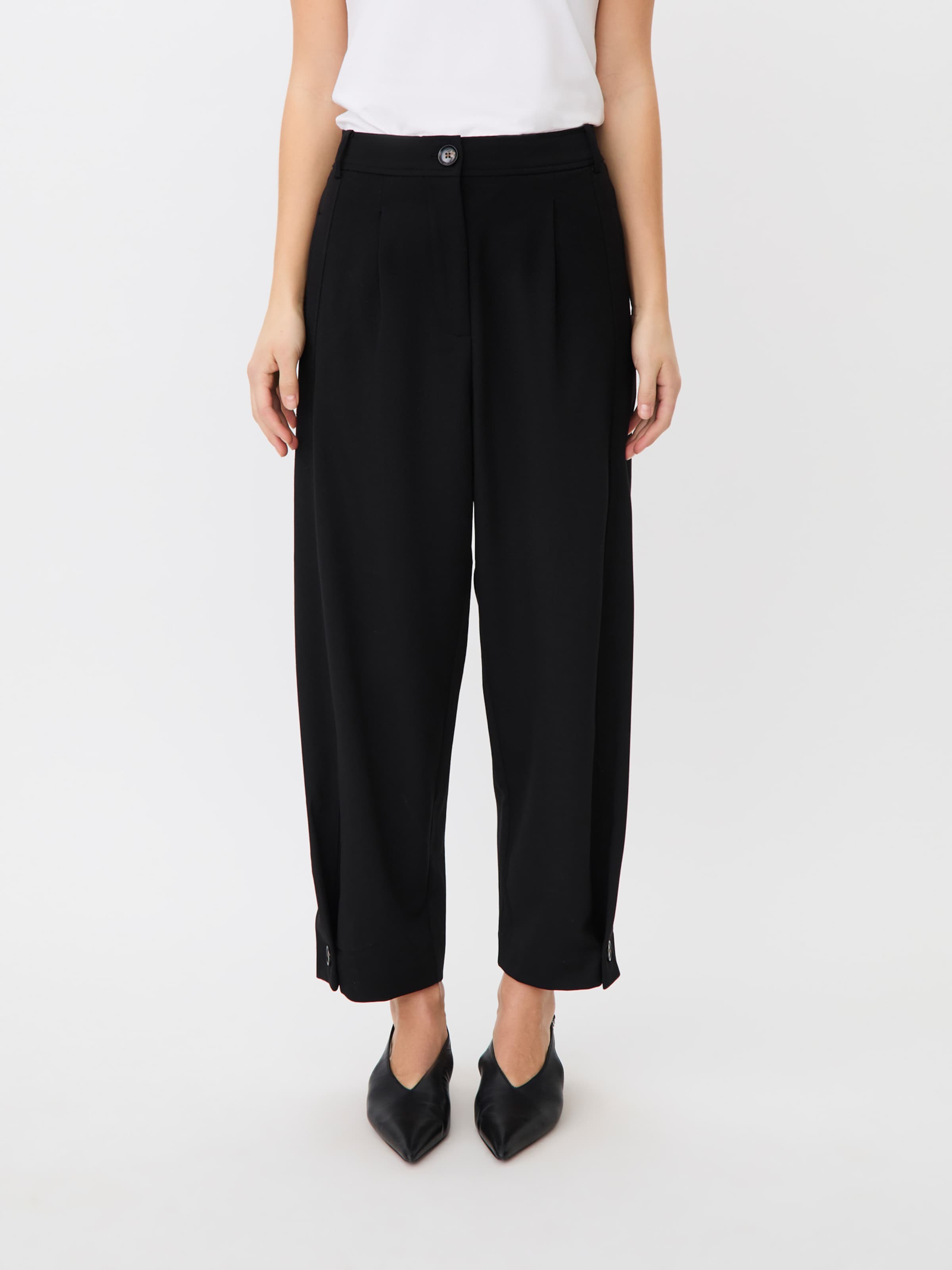 Masai Tapered Broek 'MaPunna' in Zwart