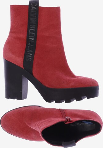 Calvin Klein Jeans Dress Boots in 39 in Red: front