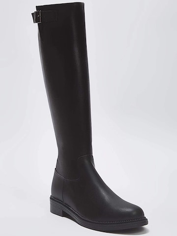 Bottes Trendyol en noir : devant