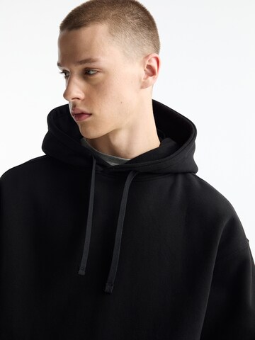 Felpa di Pull&Bear in nero