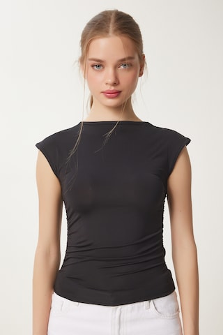 Happiness İstanbul Μπλουζάκι σε μαύρο: μπροστά