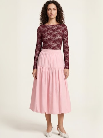 Crās Top ' Lettiecras ' - piros: elől