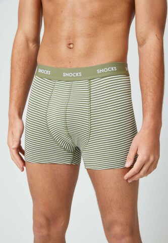 SNOCKS Boxer shorts in Green: front