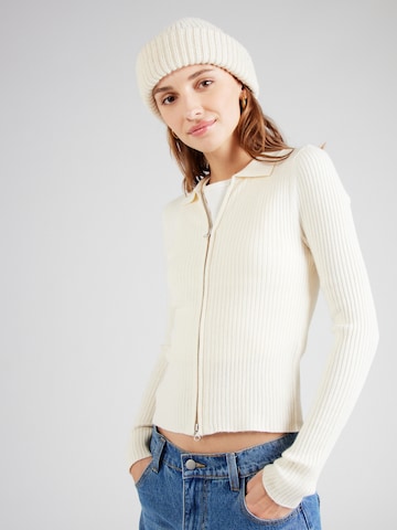 Cardigan 'ONLIBI' ONLY en beige : devant