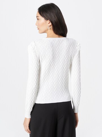 Pull-over 'FARA SALLY' ONLY en blanc