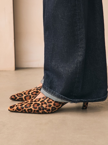 Next Slingpumps 'Forever Comfort' in Bruin