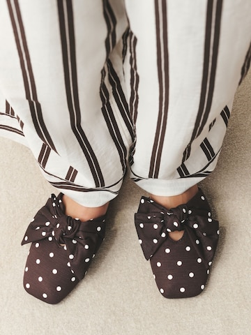 Next Hausschuh in Braun