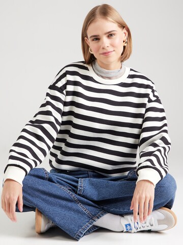 ABOUT YOU Sweatshirt 'Jane' in Black: front