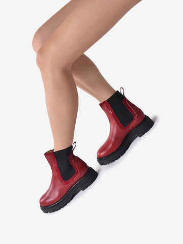 Baldinini Chelsea Boots in Red: front